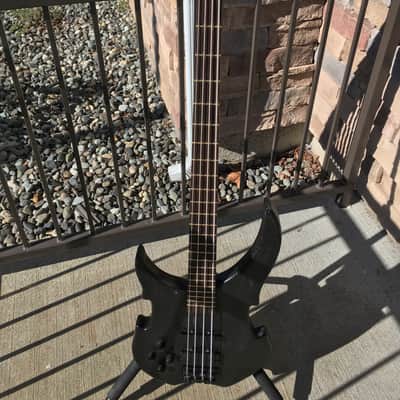 Warwick Vampyre Dark Lord 4 string lefty bass 2007 Nirvana / Black image 3