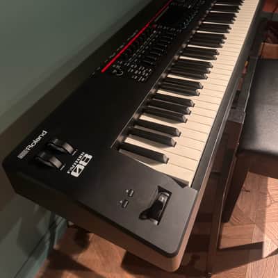 Roland FANTOM-08 88-Key Workstation Keyboard 2022 - Present - Black image 4