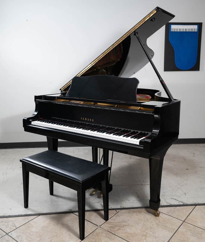 1971 Yamaha C3 Grand Piano | Polished Ebony | 6'1" | Serial No. 1228699 | Used image 1