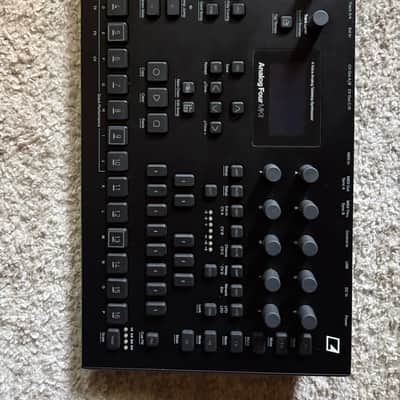 Elektron Analog Four MKII 4-Voice Tabletop Analog Synthesizer 2020 - Present Black