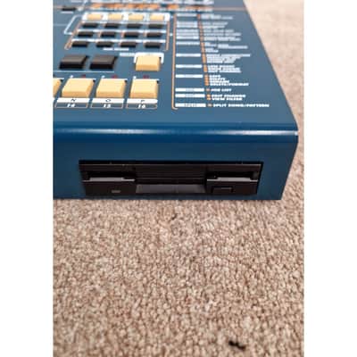 Yamaha RM1X - Good w/ Power Supply image 6