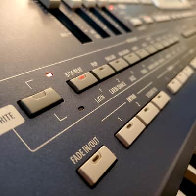 MUST SEE!!! KORG PA800 with LATIN/S American pack FULLY SERVICED, IN AMAZING CONDITION! image 11