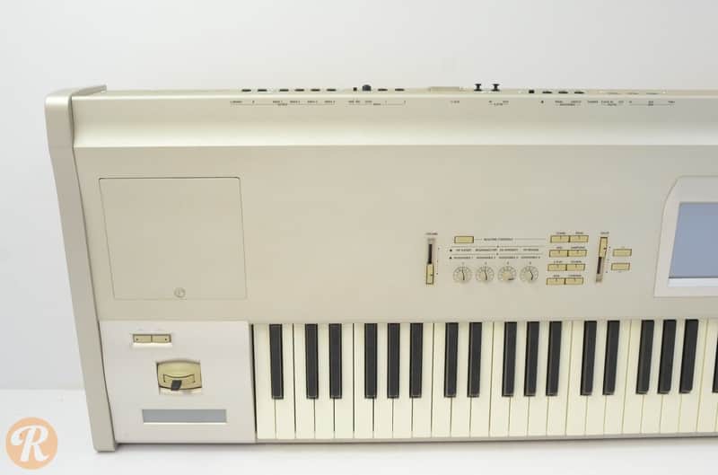 Korg Triton Studio 88-Key 120-Voice Polyphonic Workstation (2002