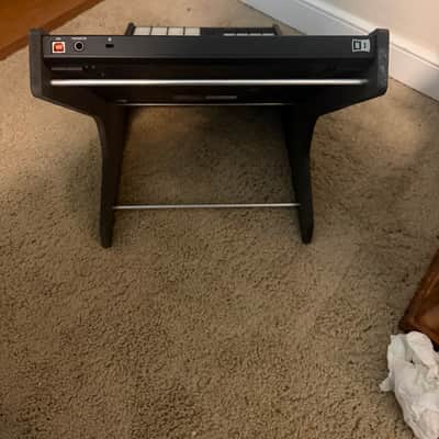 Native Instruments Maschine MkIII & Maschine Jam w/ Custom Stand & Dust Cover image 4
