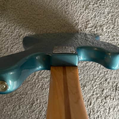 Fender Standard Jazz Bass 2000 MIM Rare Ocean Turquoise 4-String Bass Guitar image 13