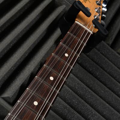 Fender American Professional II Stratocaster Left-Handed with Rosewood Fretboard 2023 - 3-Color Sunburst image 6