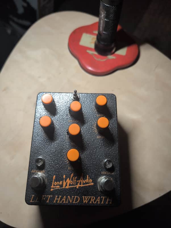Lone Wolf Audio Left Hand Wrath Distortion 2010s - Black image 1