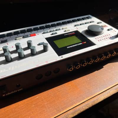 Elektron Machinedrum SPS-1 MKI 2001- 2007 - Silver image 9
