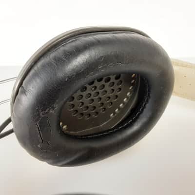 Panasonic RP-HTX7 Over The Ear Studio Headphones Nostalgic Monitor Headset White image 9