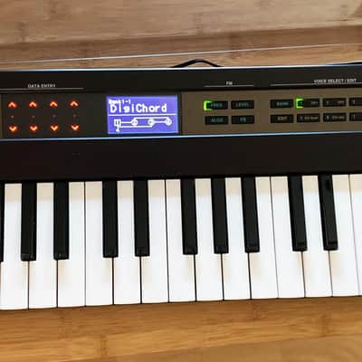 Yamaha Reface DX 37-Key FM Synthesizer with Decksaver – Excellent Condition image 3