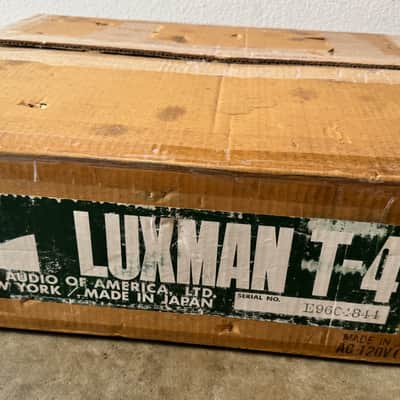 Luxman T-4 'ACCUTOUCH' AM/FM Tuner · Stunning Condition w/ Original Box and Manual !!! image 15