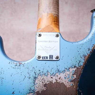 FENDER USA Custom Shop Ltd Red Hot Stratocaster Super Hvy Relic "Lake Placid Blue + Maple" (2024) image 17