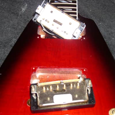 Gibson Flying V 50th Anniversary 2008 - Brimstone Burst image 12