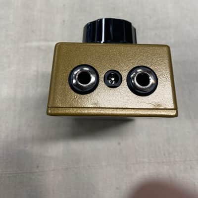 EarthQuaker Devices Acapulco Gold Power Amp Distortion V2 2025 Custom Color Gold #13380 image 6