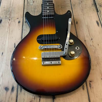 1963 Gibson Melody Maker in Sunburst finish & and soft shell case image 5
