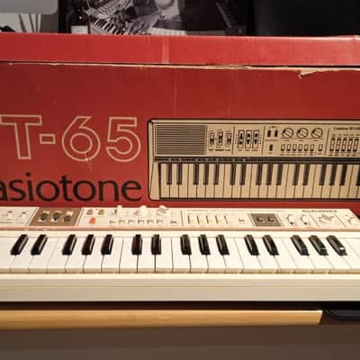 Casio MT-65 Casiotone - White