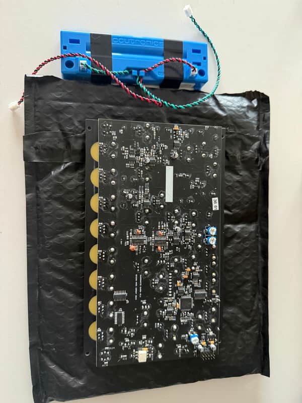 Eowave Quadrantid Swarm 2022 - Black / Gold image 1