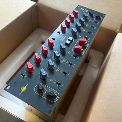 Chandler Limited TG12345 Curve Bender with PSU 2010s - Blue image 2