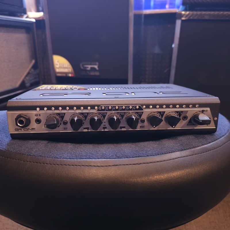 GR Bass ONE 800 Watt Bass Amplifier Head image 1