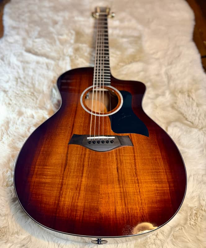 Taylor 224ce-K DLX
