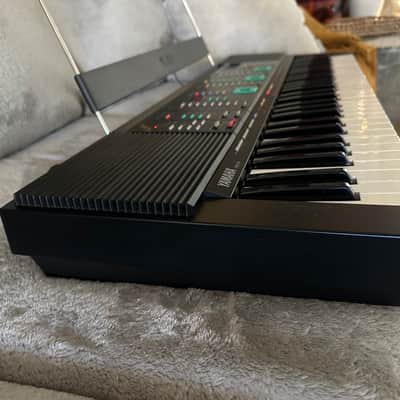 Yamaha PSR-90 FM Synthesizer Arranger + Near Mint -Super Clean +FAST-SAFE-SHIP image 7