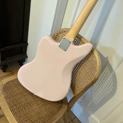 Fender Japan Traditional 60s Jaguar FSR Shell Pink image 8