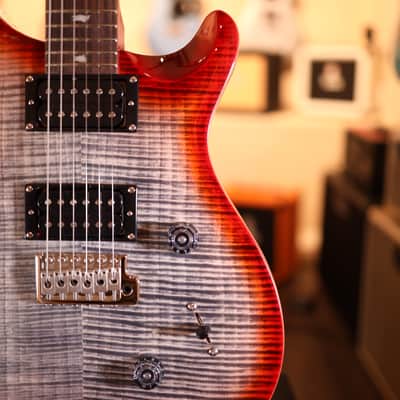 PRS SE Custom 24 - Charcoal Cherry Burst 2509 image 4
