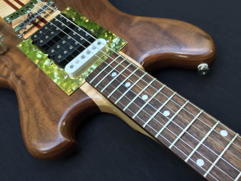 Jerry Garcia Walnut Wolf 2022 - Natural image 1