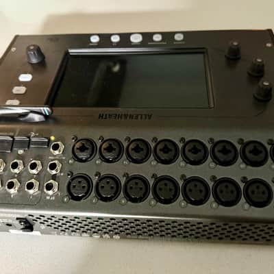 Allen & Heath CQ-18T 16-Channel Digital Mixer with Rackmount Kit/Hard Case & Extra charger image 5