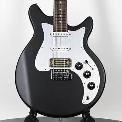 Eastman Fullertone DC'62 Electric Guitar- Moss Black 2026 (F2501877) image 1