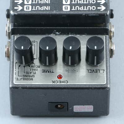 Boss RV-6 Reverb Guitar Effects Pedal P-30515 image 3