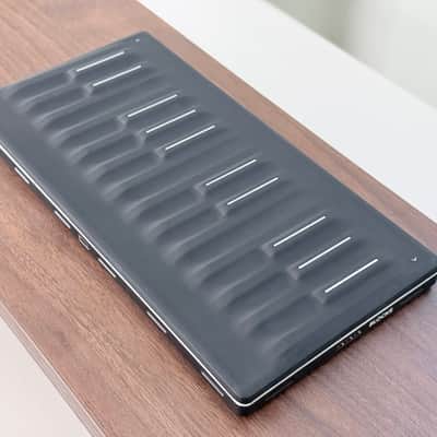 ROLI Seaboard Block 24-Key Expressive MIDI Keyboard Controller 2010s - Black image 9