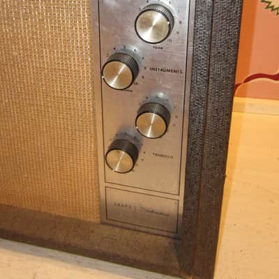 Silvertone Model 1482 Combo Amp 1964 - Grey image 2