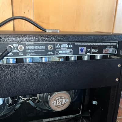 Fender '68 Custom Vibrolux Reverb-Amp 2-Channel 35-Watt 2x10" Guitar Combo 2013 - 2018 - Black image 9