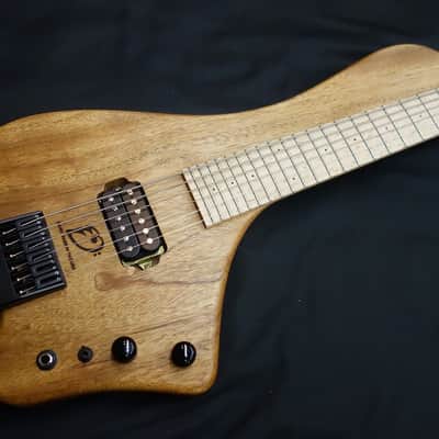 Wing Instruments 6-String Classic Wing Guitar Mahogany Body Maple Fingerboard image 1