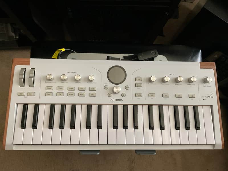 Arturia AstroLab 37-Key Stage Keyboard 2025 - Present - White image 1