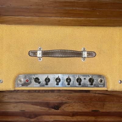 Fender Blues Junior Lacquered Tweed 15-Watt 1x12" Guitar Combo 2016 - Present - Lacquered Tweed image 2