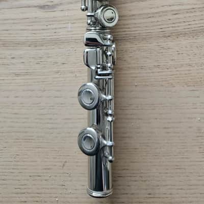 Yamaha YFL-22N Flute – Made in Japan – Fully Working – With Case image 5