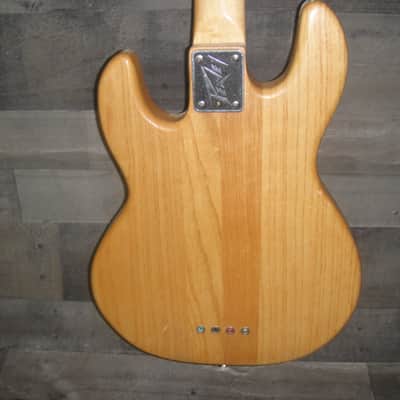 Peavey T40 Bass Guitar image 5