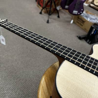 Martin 000C Jr-E Junior Short-Scale Bass Acoustic/Electric Bass Guitar w/ Case image 17
