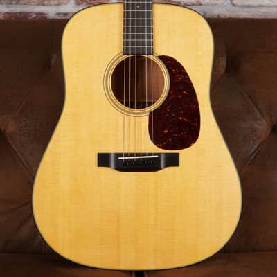 Martin D-18 image 1