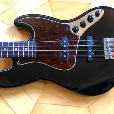 ORIGINAL 1998 FENDER JAZZ ELECTRIC ACTIVE DELUXE SERIES BASS BLACK GUITAR MEXICO image 2
