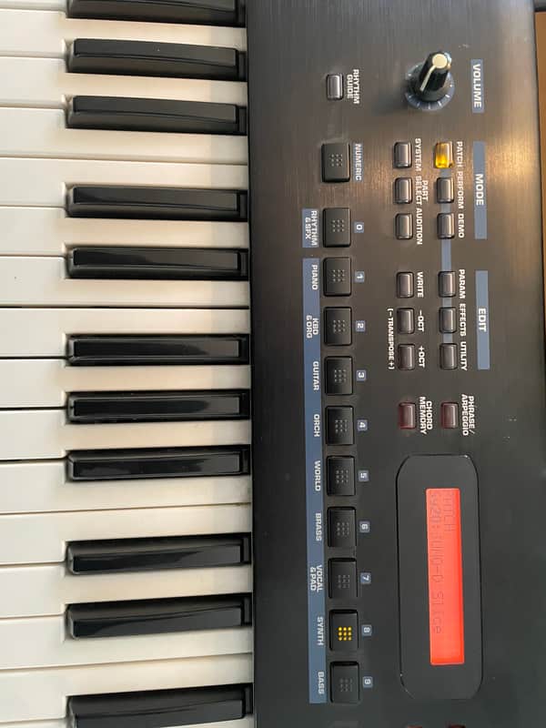 Roland Juno D 61-Key Synthesizer 2004 - 2007 - Black | Reverb