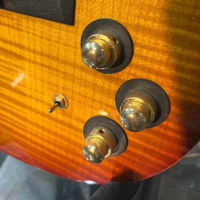 Carvin NS-1 5A Flame Sunburst - Sunburst image 3