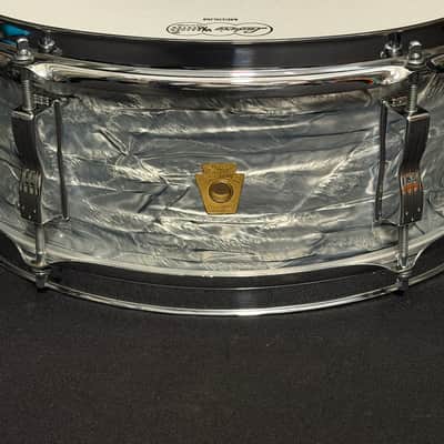 Ludwig Pioneer Snare Drum 14" x 5" 1968 - Sky Blue Pearl image 3