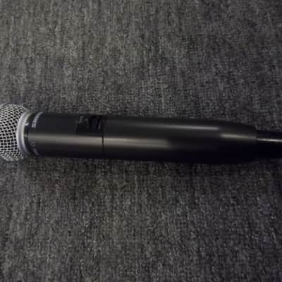 Shure GLXD4/SM58 Wireless Microphone System w/ Hand Held SM 58 *** Open Box image 3