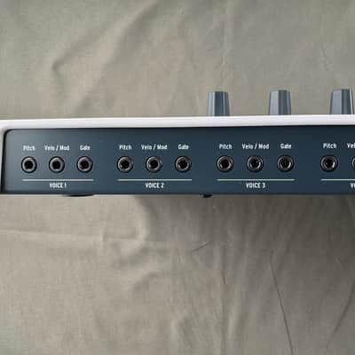 Arturia KeyStep Pro 37-Key MIDI Controller w/Dust Cover and Analog Carrying Case image 10