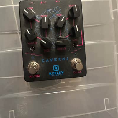 【限定価格】Keeley Caverns V2 BLACK&RED 0835df0e-748c-41ad-8ed2-
