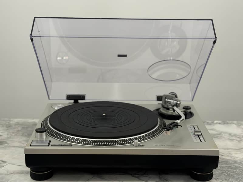 Technics SL-1200 MK2