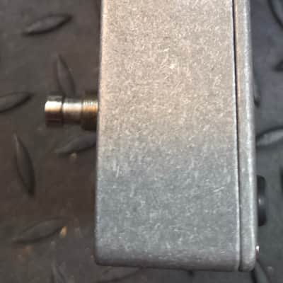 Electro-Harmonix Bass Big Muff Pi Fuzz Pedal Distortion / Sustainer image 3